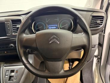 SPOTICAR Citroën Dispatch E-dispatch E 1000 75kwh Enterprise Pro M Auto Mwb 6dr (7.4kw Used Car - Commercial Vehicle Electric White - Carlisle - 1200618681_3