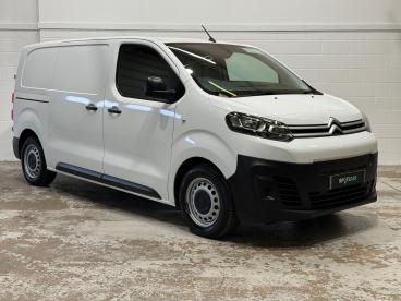 SPOTICAR Citroën Dispatch E-dispatch E 1000 75kwh Enterprise Pro M Auto Mwb 6dr (7.4kw Used Car - Commercial Vehicle Electric White - Carlisle - 1200618685_1