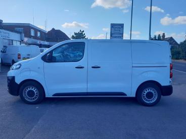 SPOTICAR Citroën Dispatch E-dispatch E 1000 75kwh Enterprise Pro M Auto Mwb 6dr (7.4kw Used Car - Commercial Vehicle Electric White - Colchester - 1200624753_4