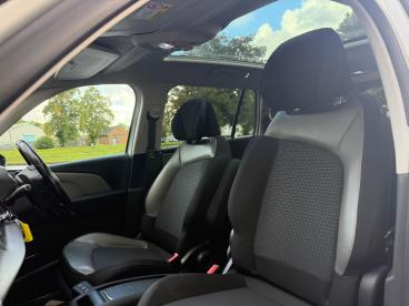 SPOTICAR Citroën C4 Grand Spacetourer Grand C4 Spacetourer 2.0 Bluehdi Flair Eat8 Euro 6 (s/s) 5dr Used Car - Mpv Diesel White - Carlisle - 1200538080_4