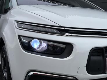 SPOTICAR Citroën C4 Grand Spacetourer Grand C4 Spacetourer 1.5 Bluehdi Shine Euro 6 (s/s) 5dr Used Car - Mpv Diesel White - Eglinton - 1200551286_4