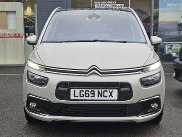 SPOTICAR Citroën C4 Grand Spacetourer Grand C4 Spacetourer 1.2 Puretech Flair Euro 6 (s/s) 5dr Used Car - Mpv Petrol Beige - Watford - 1200554649_2