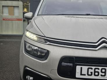 SPOTICAR Citroën C4 Grand Spacetourer Grand C4 Spacetourer 1.2 Puretech Flair Euro 6 (s/s) 5dr Used Car - Mpv Petrol Beige - Watford - 1200554649_5