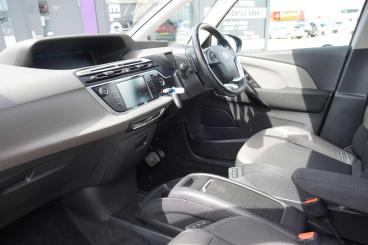 SPOTICAR Citroën C4 Grand Spacetourer Grand C4 Spacetourer 1.5 Bluehdi Feel Plus Eat8 Euro 6 (s/s) 5dr Used Car - Mpv Diesel White - Great Yarmouth - 1200604850_3