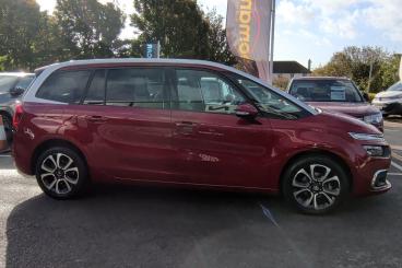 SPOTICAR Citroën C4 Grand Spacetourer Grand C4 Spacetourer 1.2 Puretech Feel Plus Eat8 Euro 6 (s/s) 5dr Used Car - Mpv Petrol Red - Plymouth - 1200640741_2