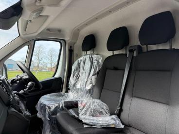 SPOTICAR Citroën Relay 2.2 Bluehdi 35 Enterprise L3 H2 Euro 6 (s/s) 5dr Used Car - Commercial Vehicle Diesel  - Carlisle - 1200525654_4