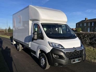 SPOTICAR Citroën Relay 2.2 Bluehdi 35 Enterprise Edition Ready To Run Lut Used Car - Commercial Vehicle Diesel White - Croxdale - 1200545458_2