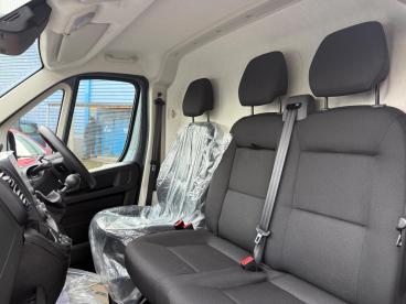 SPOTICAR Citroën Relay 2.2 Bluehdi 35 Enterprise L2 H2 Euro 6 (s/s) 5dr Used Car - Commercial Vehicle Diesel Grey - Carlisle - 1200575910_4