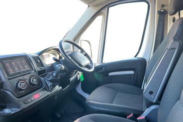 SPOTICAR Citroën Relay 2.2 Bluehdi 35 Enterprise Edition L3 Extra High Ro Used Car - Commercial Vehicle Diesel White - Basildon - 1200579558_2