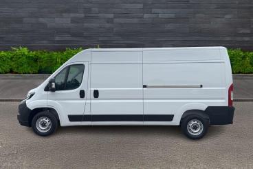 SPOTICAR Citroën Relay 2.2 Bluehdi 35 Enterprise L3 H2 Euro 6 (s/s) 5dr Used Car - Commercial Vehicle Diesel White - Telford - 1200602271_4