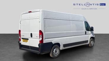 SPOTICAR Citroën Relay 2.2 3.5t Enterprise L3 H2 Euro 6 (s/s) 5dr Used Car - Commercial Vehicle Diesel White - Hatfield - 1200617830_3