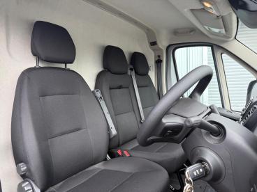 SPOTICAR Citroën Relay 2.2 Bluehdi 35 Enterprise L3 H2 Euro 6 (s/s) 5dr Used Car - Commercial Vehicle Diesel Grey - Carlisle - 1200621539_4