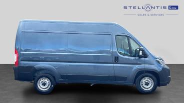 SPOTICAR Citroën Relay 2.2 3.5t Enterprise A8 L2 H2 Euro 6 (s/s) 5dr Used Car - Commercial Vehicle Diesel Grey - Hatfield - 1200637299_2