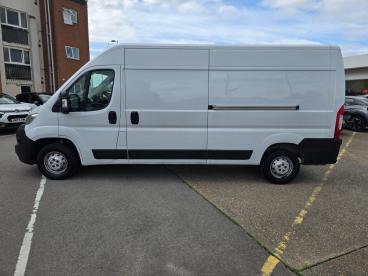 SPOTICAR Citroën Relay 2.2 Bluehdi 35 Enterprise Edition L3 High Roof Eur Used Car - Commercial Vehicle Diesel White - Southampton - 1200637313_4