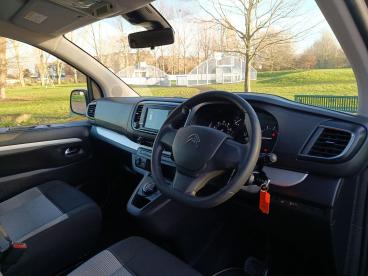 SPOTICAR Citroën Spacetourer 2.0 Bluehdi Feel M Eat Mwb Euro 6 (s/s) 5dr Used Car - Commercial Vehicle Diesel Black - Aylesbury - 1200567394_5