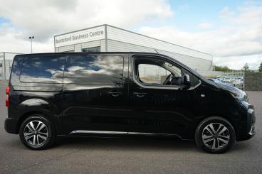 SPOTICAR Citroën Spacetourer 2.2 Max Auto Mwb Euro 6 (s/s) 5dr Used Car - Mpv Diesel Black - Bromsgrove - 1200640297_5