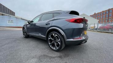 SPOTICAR Cupra Formentor 1.4 Ehybrid 12.8kwh V2 Dsg Euro 6 (s/s) 5dr Used Car - Suv Plug-in Hybrid Grey - Preston - 1200546020_5