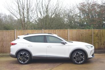 SPOTICAR Cupra Formentor 1.5 Tsi V2 Dsg Euro 6 (s/s) 5dr Used Car - Suv Petrol White - St Leonards On Sea - 1200572416_3