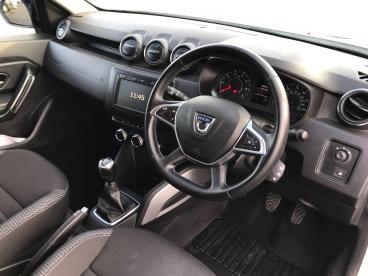 SPOTICAR Dacia Duster 1.3 Tce Prestige Euro 6 (s/s) 5dr Used Car - Suv Petrol White - Bangor - 1200568867_3