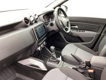 SPOTICAR Dacia Duster 1.3 Tce Extreme Edc Euro 6 (s/s) 5dr Used Car - Suv Petrol Black - Wallsend - 1200581960_3