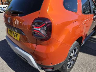 SPOTICAR Dacia Duster 1.5 Blue Dci Prestige Euro 6 (s/s) 5dr Used Car - Suv Diesel Orange - Wakefield - 1200598733_5