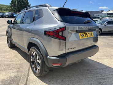 SPOTICAR Dacia Duster 1.2 Tce Mhev Extreme Euro 6 (s/s) 5dr Used Car - Suv Petrol Grey - Pontypridd - 1200616396_5