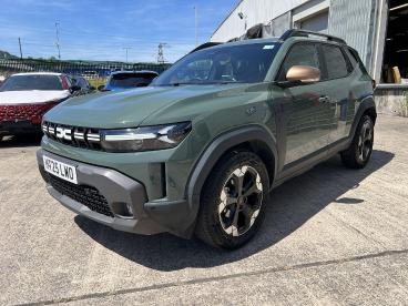 SPOTICAR Dacia Duster 1.2 Tce Mhev Extreme Euro 6 (s/s) 5dr Used Car - Suv Petrol Green - Pontypridd - 1200616565_3