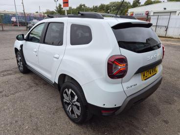 SPOTICAR Dacia Duster 1.3 Tce Journey Up&go Euro 6 (s/s) 5dr Used Car - Suv Petrol White - Salisbury - 500630959_4