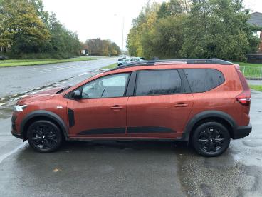 SPOTICAR Dacia Jogger 1.0 Tce Extreme Se Euro 6 (s/s) 5dr Used Car - Mpv Petrol Brown - Swansea - 1200552139_4