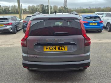 SPOTICAR Dacia Jogger 1.6 Hybrid Extreme Auto Euro 6 (s/s) 5dr Used Car - Mpv Hybrid Grey - Boston - 1200585795_5