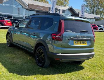 SPOTICAR Dacia Jogger 1.0 Tce Extreme Euro 6 (s/s) 5dr Used Car - Mpv Petrol Green - Darlington - 1200598250_3