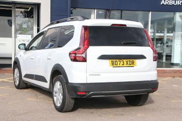 SPOTICAR Dacia Jogger 1.0 Tce Expression Euro 6 (s/s) 5dr Used Car - Mpv Petrol White - Bulkington - 1200622420_5
