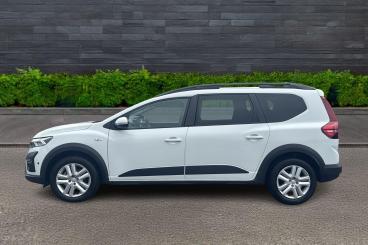 SPOTICAR Dacia Jogger 1.6 Hybrid Expression Auto Euro 6 (s/s) 5dr Used Car - Mpv Hybrid White - Telford - 1200631131_4