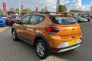 SPOTICAR Dacia Sandero 1.0 Tce Comfort Euro 6 (s/s) 5dr Used Car - City Car  Silver - Rochester - 1200552051_2