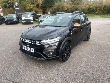 SPOTICAR Dacia Sandero 1.0 Tce Extreme Cvt Euro 6 (s/s) 5dr Used Car - City Car Petrol Black - Kidlington - 1200552237_3