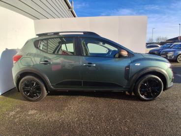 SPOTICAR Dacia Sandero 1.0 Tce Extreme Euro 6 (s/s) 5dr Used Car - City Car Petrol Green - Trowbridge - 1200563584_4