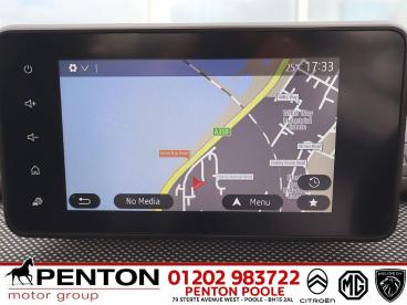 SPOTICAR Dacia Sandero 1.0 Tce Prestige Cvt Euro 6 (s/s) 5dr Used Car - City Car Petrol Orange - Poole - 1200573791_3