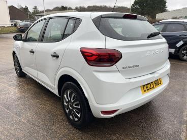 SPOTICAR Dacia Sandero 1.0 Tce Essential Euro 6 (s/s) 5dr Used Car - City Car Petrol White - Pontypridd - 1200580774_5