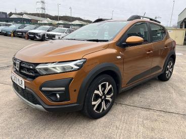 SPOTICAR Dacia Sandero 1.0 Tce Prestige Cvt Euro 6 (s/s) 5dr Used Car - City Car Petrol Orange - Pontypridd - 1200580787_3