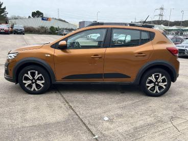 SPOTICAR Dacia Sandero 1.0 Tce Prestige Cvt Euro 6 (s/s) 5dr Used Car - City Car Petrol Orange - Pontypridd - 1200580787_4