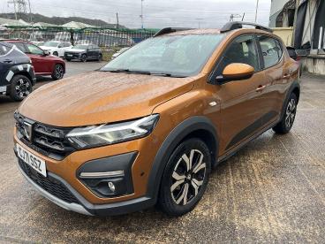 SPOTICAR Dacia Sandero 1.0 Tce Prestige Euro 6 (s/s) 5dr Used Car - City Car  Orange - Pontypridd - 1200580796_3