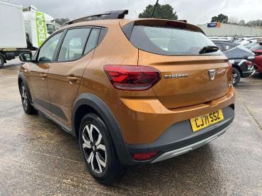 SPOTICAR Dacia Sandero 1.0 Tce Prestige Euro 6 (s/s) 5dr Used Car - City Car  Orange - Pontypridd - 1200580796_5