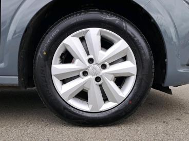 SPOTICAR Dacia Sandero 1.0 Tce Bi-fuel Expression Euro 6 (s/s) 5dr Used Car - City Car  Grey - Telford - 1200581009_5