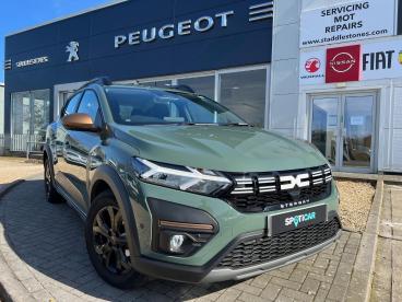 SPOTICAR Dacia Sandero 1.0 Tce Extreme Euro 6 (s/s) 5dr Used Car - City Car Petrol Green - Ryde - 1200582805_1