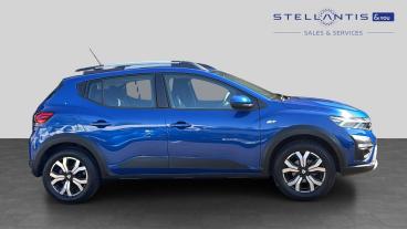 SPOTICAR Dacia Sandero 1.0 Tce Prestige Euro 6 (s/s) 5dr Used Car - City Car Petrol Blue - Sheffield - 1200599669_2
