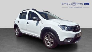 SPOTICAR Dacia Sandero 0.9 Tce Essential Euro 6 (s/s) 5dr Used Car - City Car Petrol White - Redditch - 1200605276_1