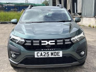 SPOTICAR Dacia Sandero 1.0 Tce Expression Euro 6 (s/s) 5dr Used Car - City Car Petrol Green - Pontypridd - 1200608468_2