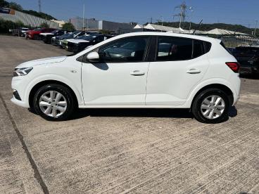 SPOTICAR Dacia Sandero 1.0 Tce Expression Euro 6 (s/s) 5dr Used Car - City Car Petrol White - Pontypridd - 1200616567_4