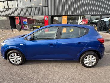 SPOTICAR Dacia Sandero 1.0 Tce Comfort Euro 6 (s/s) 5dr Used Car - City Car Petrol Blue - Cheltenham - 1200627557_5