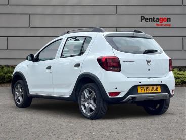SPOTICAR Dacia Sandero 0.9 Tce Comfort Euro 6 (s/s) 5dr Used Car - City Car Petrol White - Lincoln - 1200632185_2